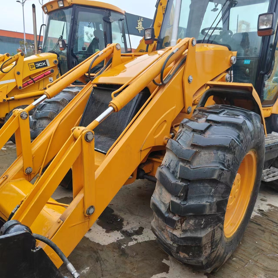 JCB used backhoe JCB4CX high quality - Backhoe loader: picture 2 JCB used backhoe JCB4CX high quality - Backhoe loader: picture 2
