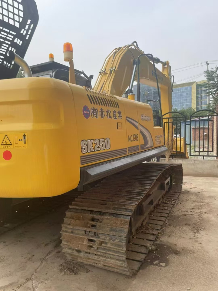 KOBELCO High Efficiency KOBELCO SK250 Excavator - Crawler excavator: picture 2 KOBELCO High Efficiency KOBELCO SK250 Excavator - Crawler excavator: picture 2