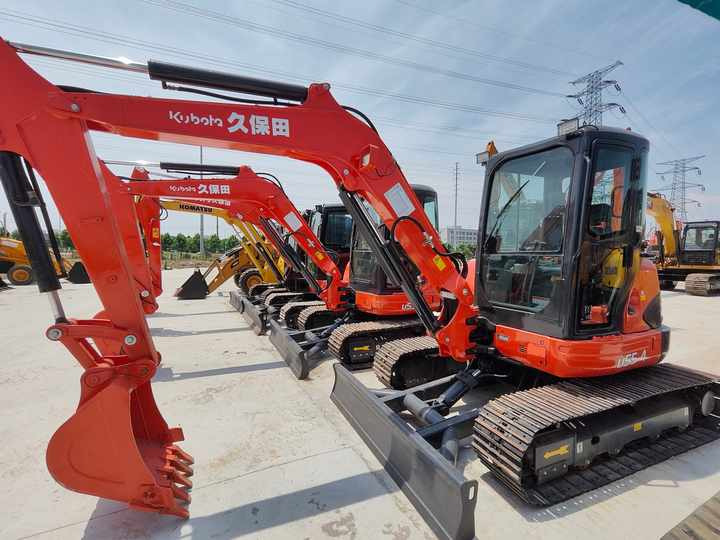Perfect Condition Kubota U55-4 Japan Brand Mini Excavator with Pusher for Sale Kubota U25 35 55 5tons - Mini excavator: picture 5 Perfect Condition Kubota U55-4 Japan Brand Mini Excavator with Pusher for Sale Kubota U25 35 55 5tons - Mini excavator: picture 5