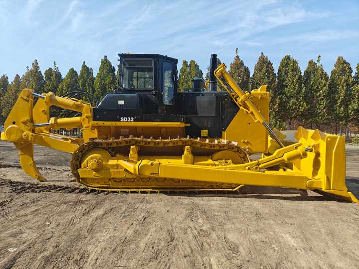 Used Construction Machinery Shantui SD32 Bulldozer for Sales S Econd-hand SD22 32 Bulldozer Crawler Type Bulldozer Price Lower - Bulldozer: picture 3 Used Construction Machinery Shantui SD32 Bulldozer for Sales S Econd-hand SD22 32 Bulldozer Crawler Type Bulldozer Price Lower - Bulldozer: picture 3