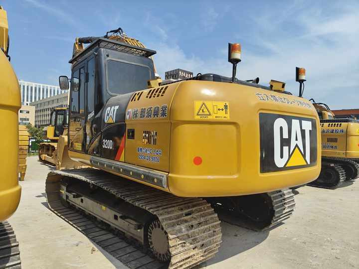 Used Excavator Catterpiller Cat320D with Wide Track Shoe Hot Sale Used Engineering & Construction Machinery - Excavator: picture 3 Used Excavator Catterpiller Cat320D with Wide Track Shoe Hot Sale Used Engineering & Construction Machinery - Excavator: picture 3