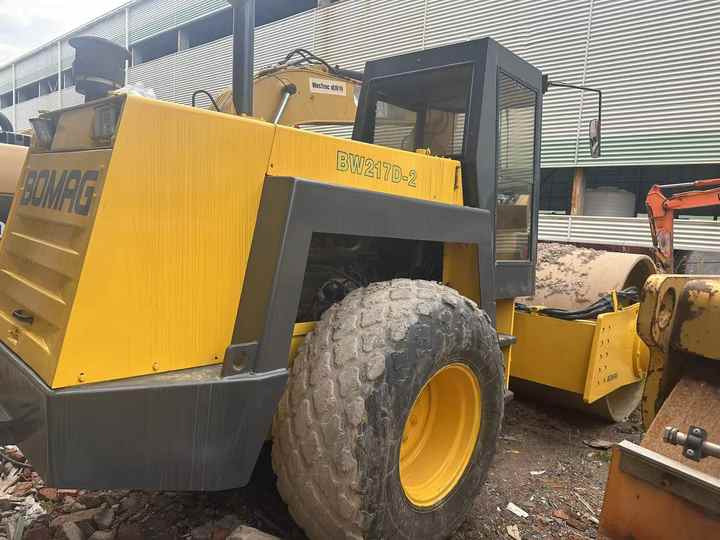 Used Heavy Construction Equipment BW217D Second Hand Road Rollers Used Machine Hot Sale - Road roller: picture 4 Used Heavy Construction Equipment BW217D Second Hand Road Rollers Used Machine Hot Sale - Road roller: picture 4