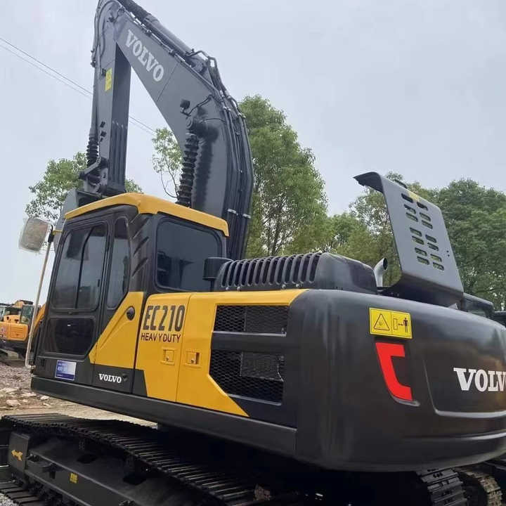 Used VOLVO EC210 Excavators Hydraulic Excavators - Crawler excavator: picture 1 Used VOLVO EC210 Excavators Hydraulic Excavators - Crawler excavator: picture 1