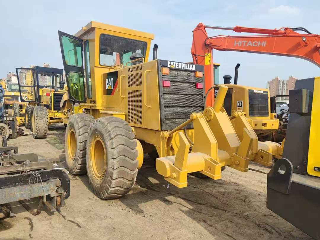 CATERPILLAR 120H - Grader: picture 5 CATERPILLAR 120H - Grader: picture 5