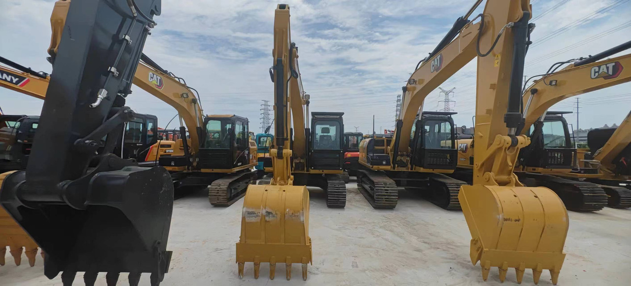 CATERPILLAR 312GC - Mini excavator: picture 2 CATERPILLAR 312GC - Mini excavator: picture 2
