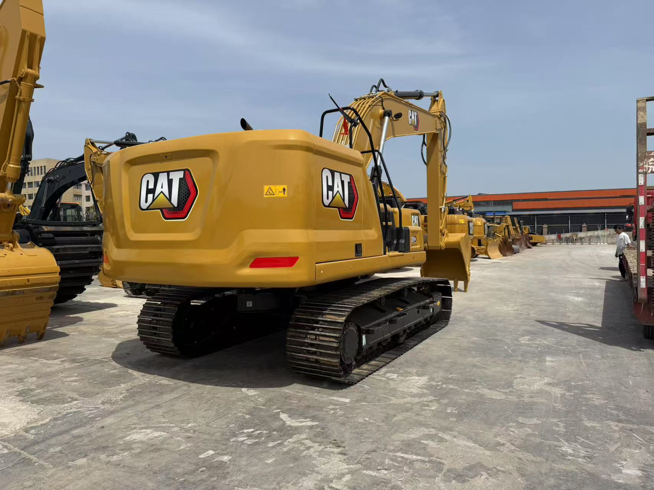 CATERPILLAR 320GC - Crawler excavator: picture 1 CATERPILLAR 320GC - Crawler excavator: picture 1