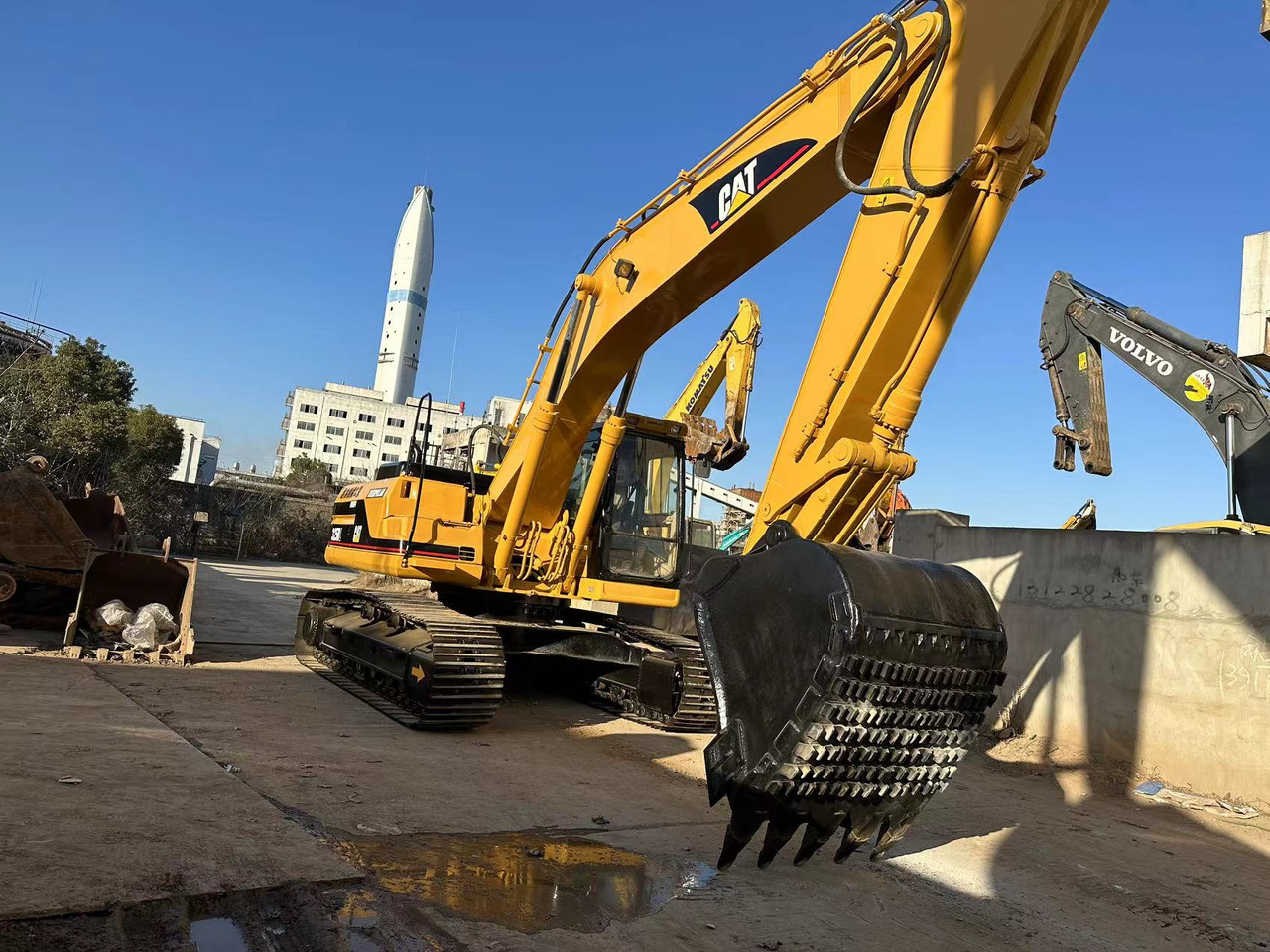 CATERPILLAR 325B - Crawler excavator: picture 4 CATERPILLAR 325B - Crawler excavator: picture 4