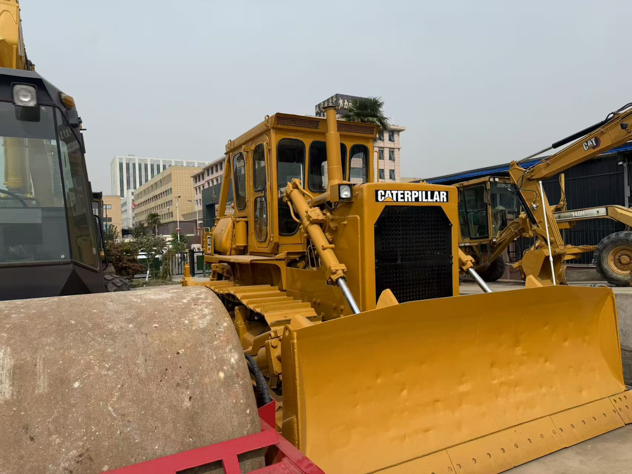 CATERPILLAR D8K - Bulldozer: picture 4 CATERPILLAR D8K - Bulldozer: picture 4