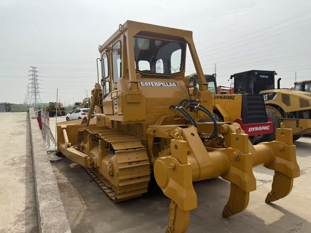 CATERPILLAR D8K - Bulldozer: picture 1 CATERPILLAR D8K - Bulldozer: picture 1