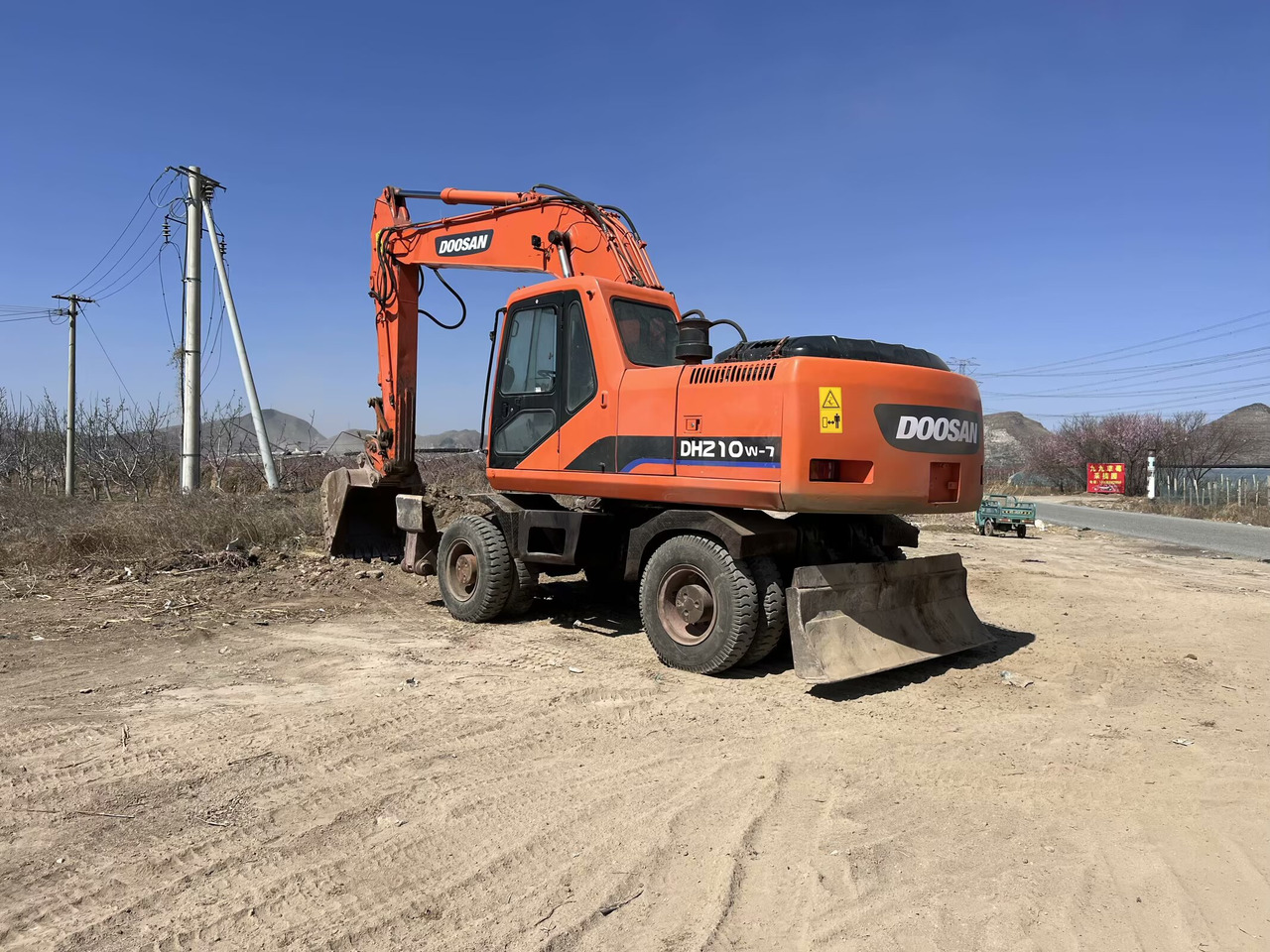 DOOSAN DH210W-7 - Wheel excavator: picture 3 DOOSAN DH210W-7 - Wheel excavator: picture 3