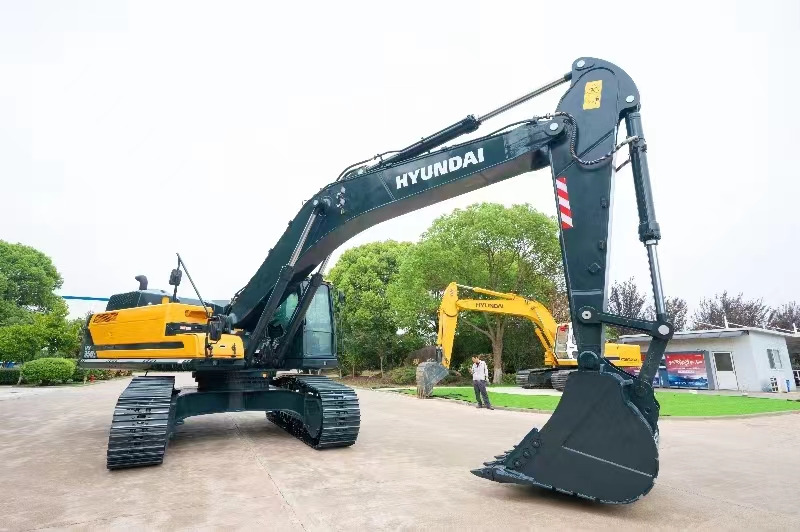 HYUNDAI HX350L - Crawler excavator: picture 3 HYUNDAI HX350L - Crawler excavator: picture 3