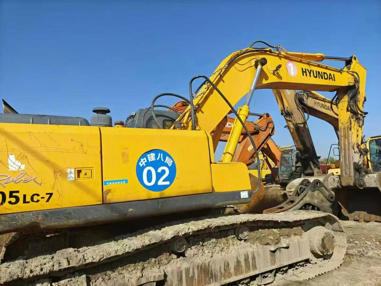 HYUNDAI R305LC-7 - Crawler excavator: picture 1 HYUNDAI R305LC-7 - Crawler excavator: picture 1