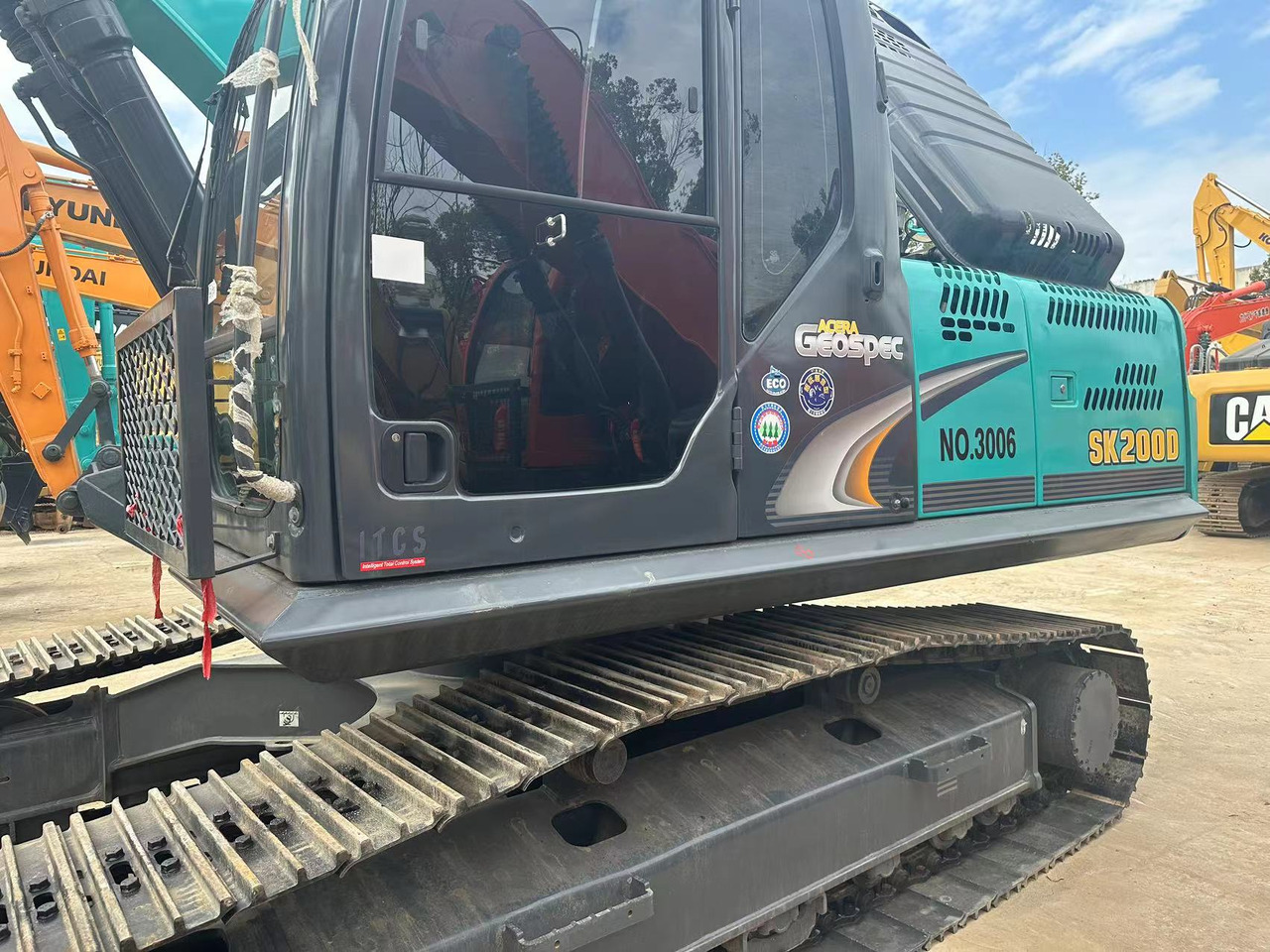 KOBELCO SK200D - Mini excavator: picture 4 KOBELCO SK200D - Mini excavator: picture 4