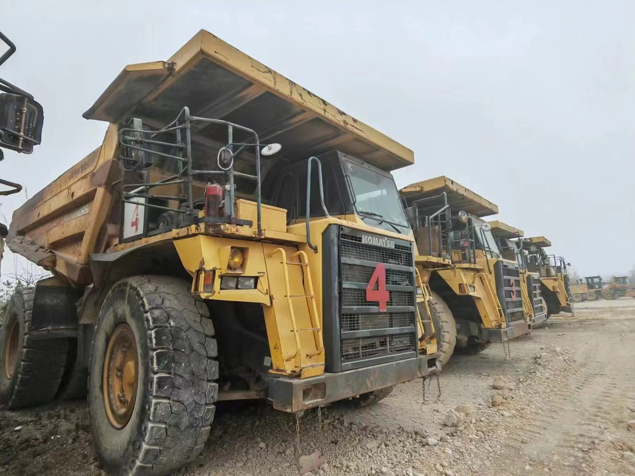 KOMATSU HD465 - Tipper: picture 2 KOMATSU HD465 - Tipper: picture 2