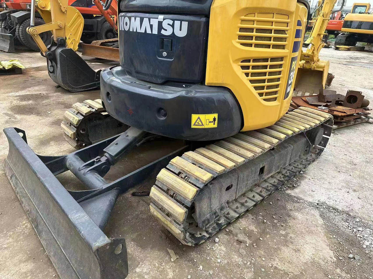 KOMATSU PC35 - Crawler excavator: picture 4 KOMATSU PC35 - Crawler excavator: picture 4