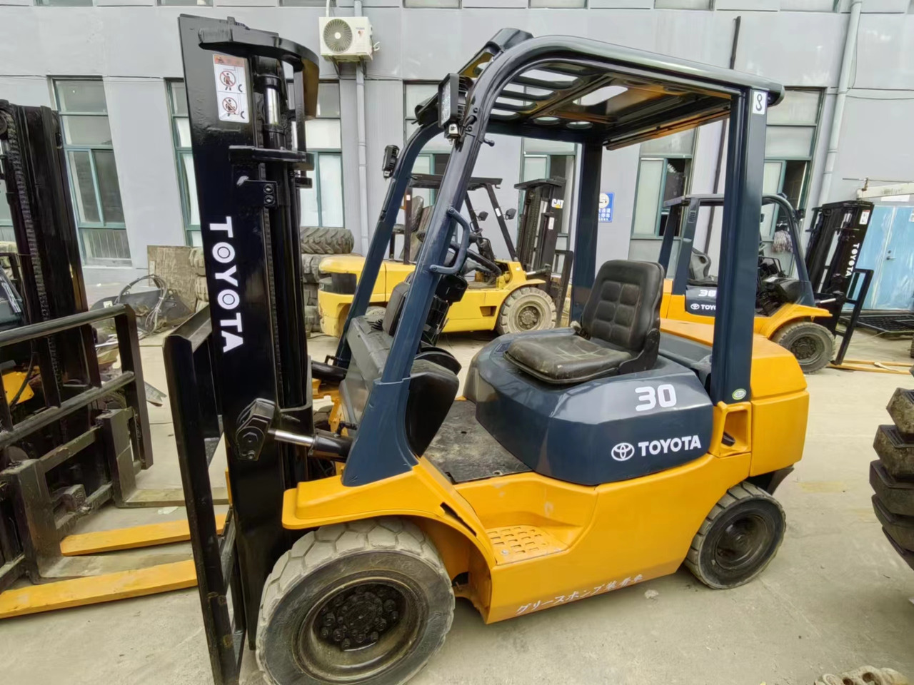 TOYOTA 62-7FD30 - Diesel forklift: picture 2 TOYOTA 62-7FD30 - Diesel forklift: picture 2