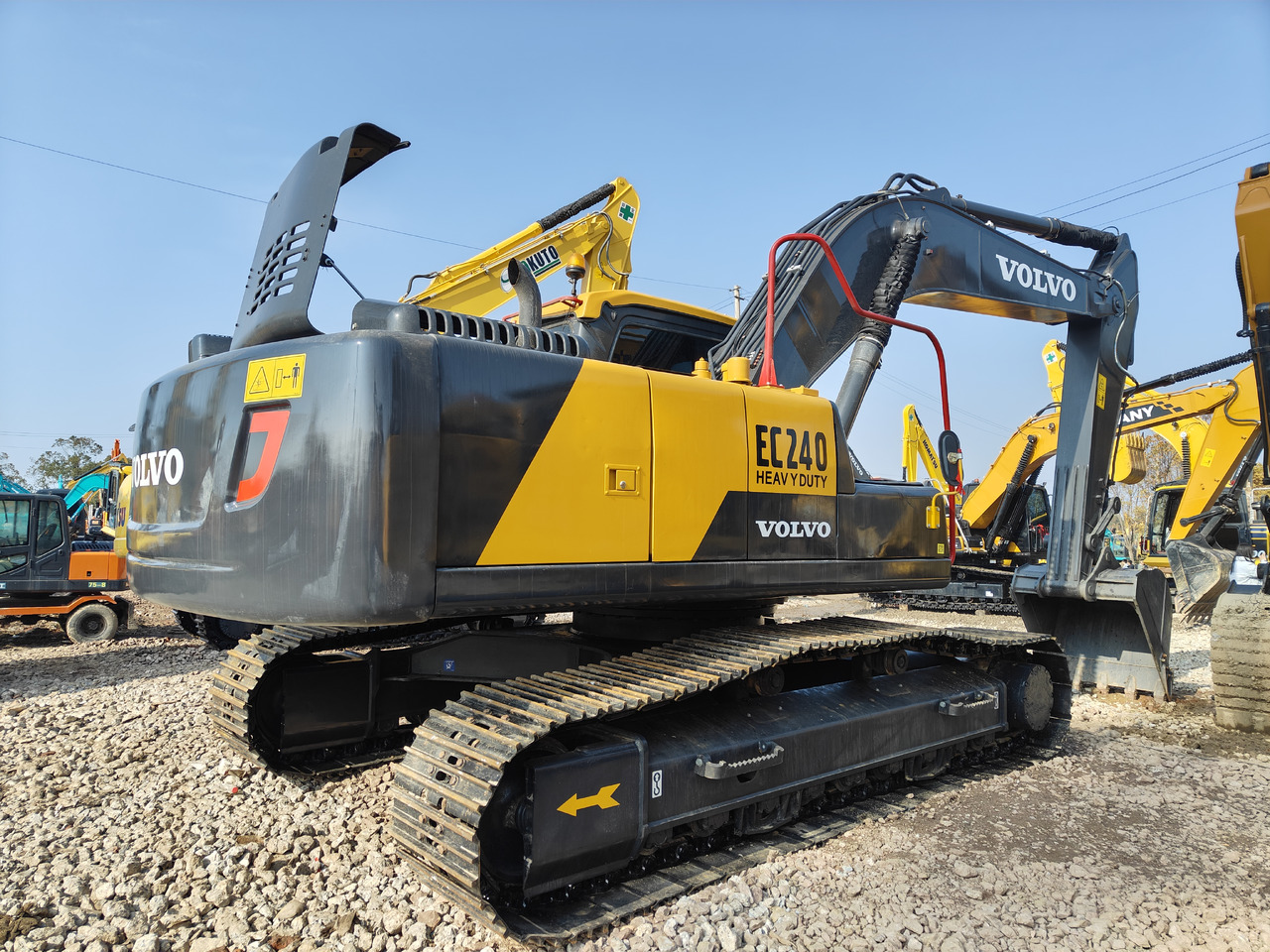 VOLVO EC240 - Crawler excavator: picture 2 VOLVO EC240 - Crawler excavator: picture 2