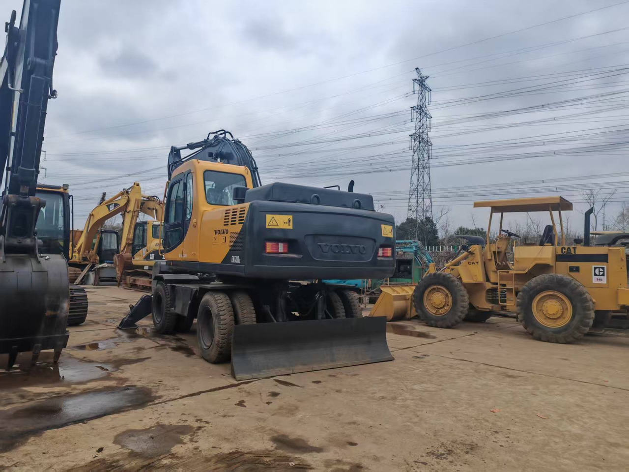 VOLVO EW170BLC - Wheel excavator: picture 4 VOLVO EW170BLC - Wheel excavator: picture 4