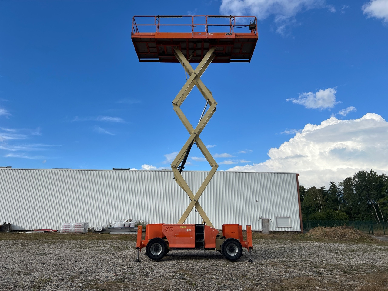 JLG 3394 RT - Scissor lift: picture 2 JLG 3394 RT - Scissor lift: picture 2