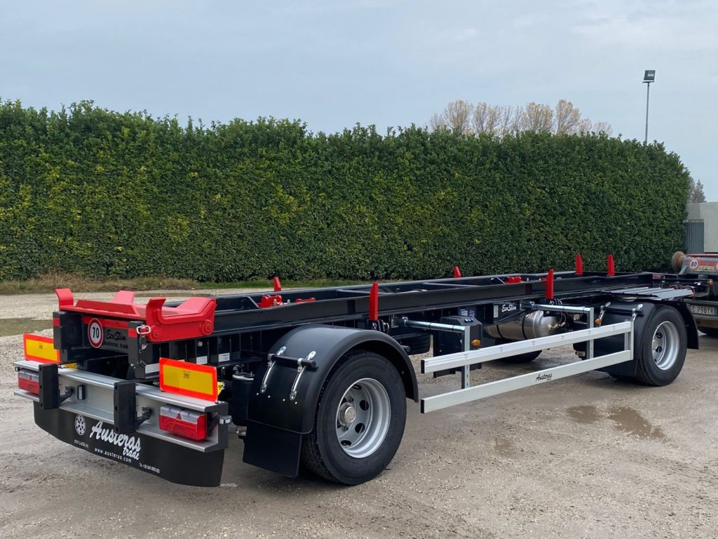 AUSTERAS RIMORCHIO NUOVO AUSTERAS SCARRABILE PNEUMATICO - Roll-off/ Skip trailer: picture 2 AUSTERAS RIMORCHIO NUOVO AUSTERAS SCARRABILE PNEUMATICO - Roll-off/ Skip trailer: picture 2