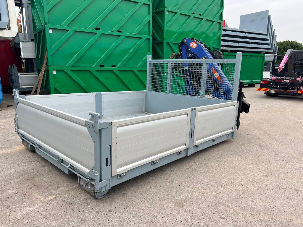 CONTAINER SCARRABILE NUOVO A PIANALE CON GRU - Roll-off container: picture 2 CONTAINER SCARRABILE NUOVO A PIANALE CON GRU - Roll-off container: picture 2