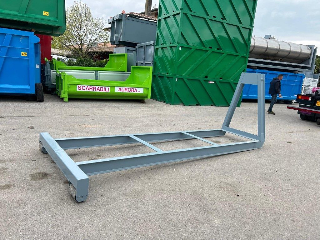 CULLA SCARRABILE NUOVA - Hook lift/ Skip loader system: picture 3 CULLA SCARRABILE NUOVA - Hook lift/ Skip loader system: picture 3