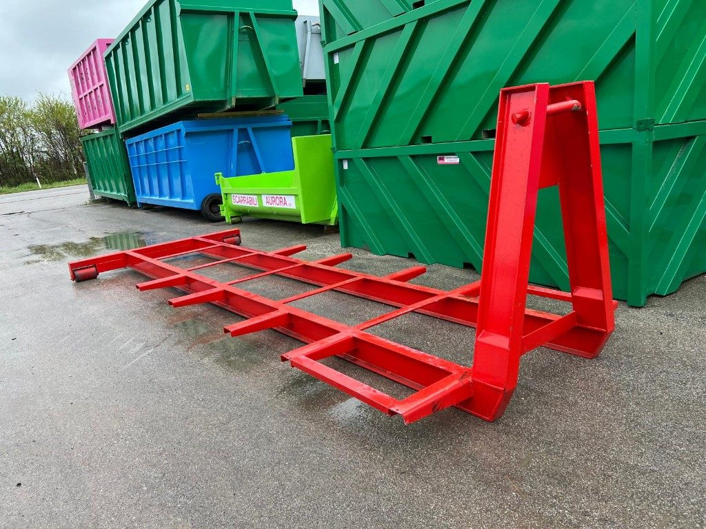 CULLA SCARRABILE NUOVA - Hook lift/ Skip loader system: picture 4 CULLA SCARRABILE NUOVA - Hook lift/ Skip loader system: picture 4