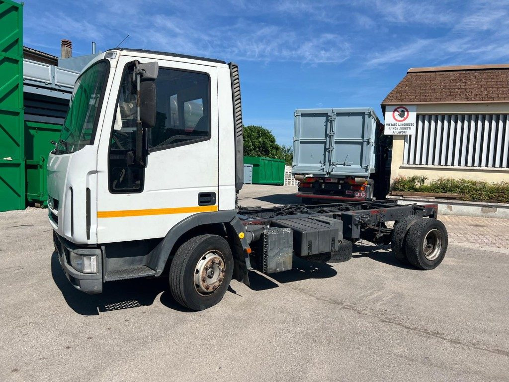 IVECO 80E15 A TELAIO - Cab chassis truck: picture 5 IVECO 80E15 A TELAIO - Cab chassis truck: picture 5