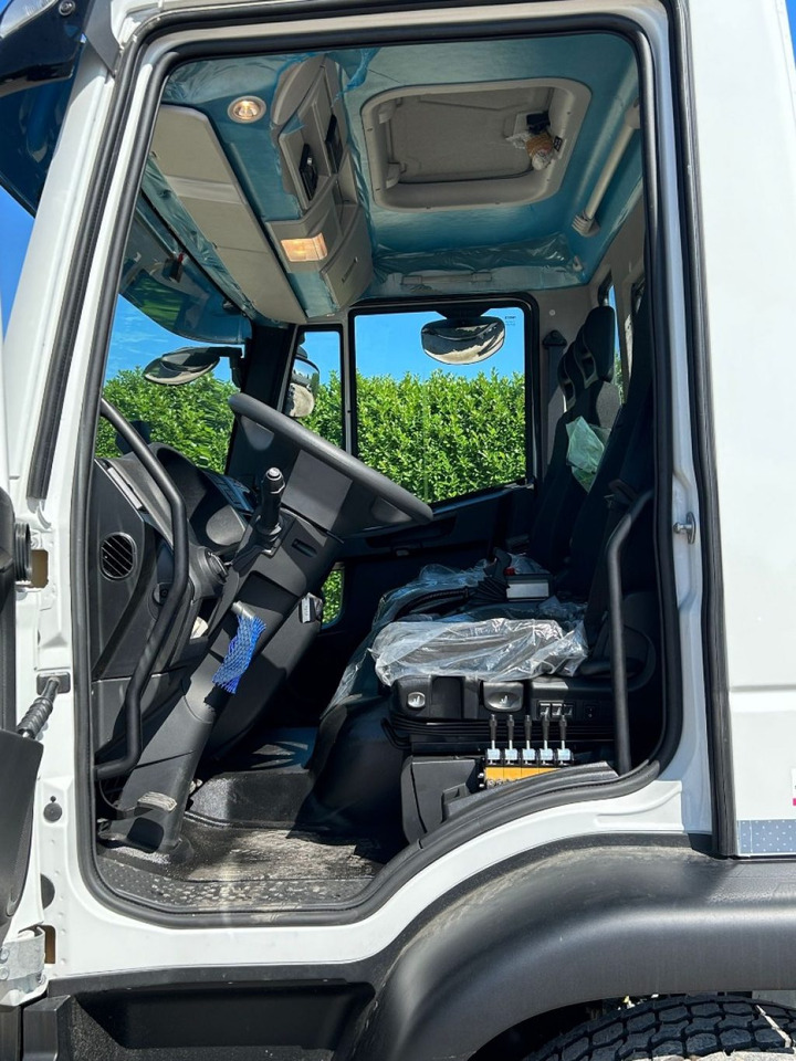 New Hook lift truck IVECO EUROCARGO 180E32K NUOVO SCARRABILE: picture 8