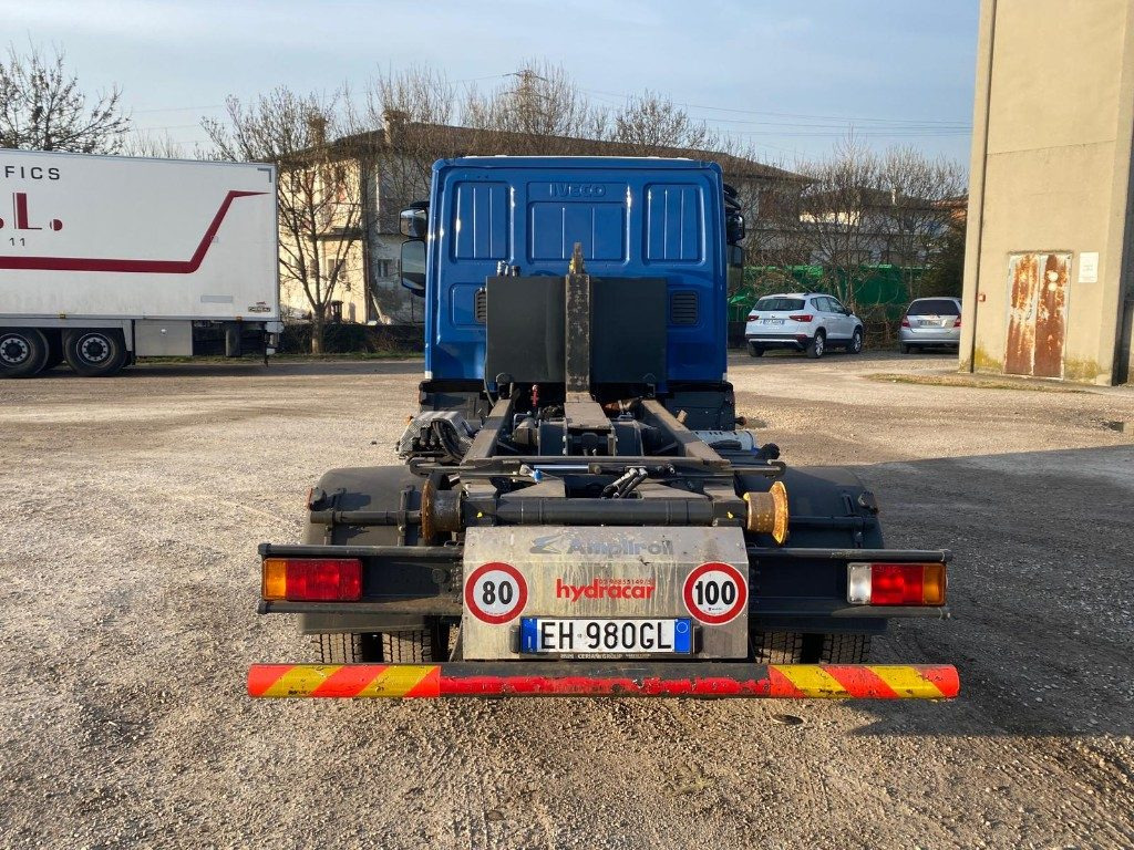 IVECO EUROCARGO 75E18 SCARRABILE - Hook lift truck: picture 5 IVECO EUROCARGO 75E18 SCARRABILE - Hook lift truck: picture 5