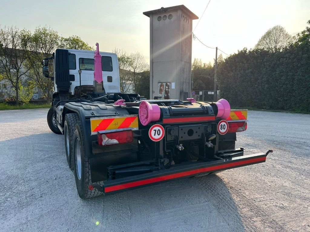 IVECO STRALIS 460 X-WAY USATO SCARRABILE 6X4 - Hook lift truck: picture 5 IVECO STRALIS 460 X-WAY USATO SCARRABILE 6X4 - Hook lift truck: picture 5