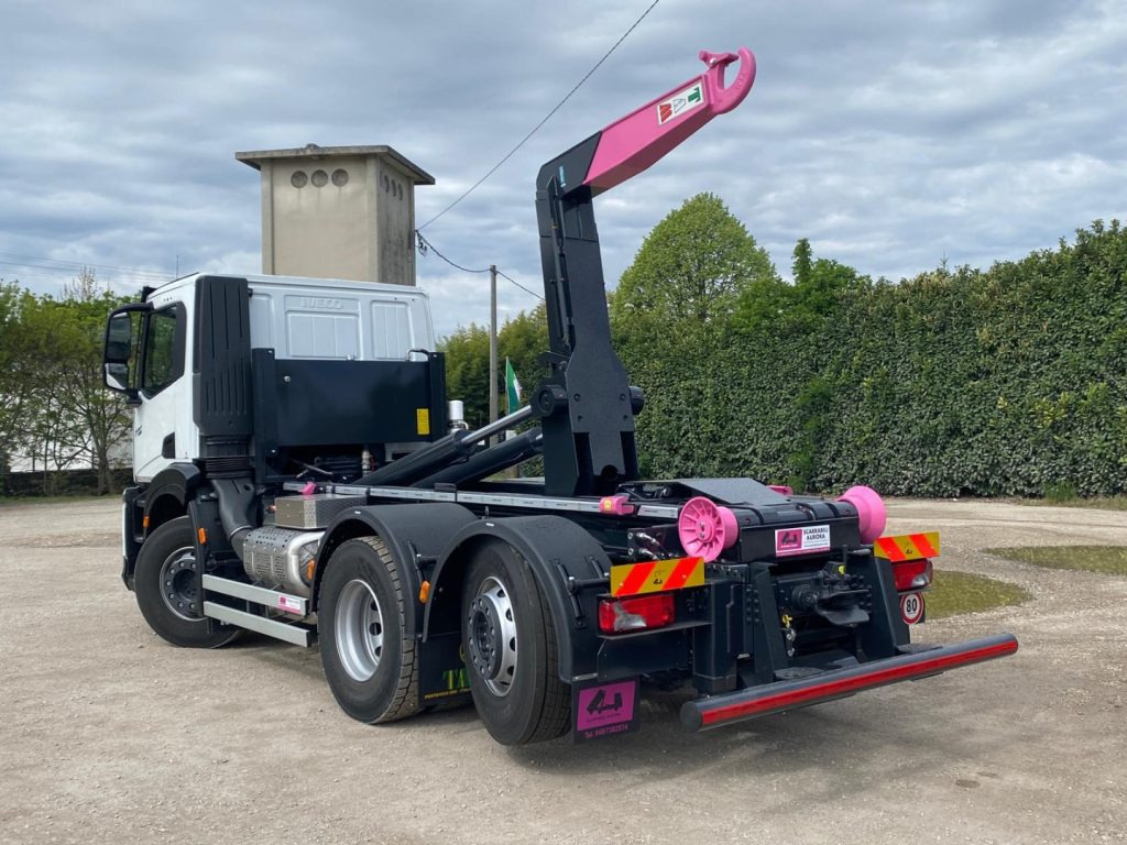 IVECO X-WAY AD280X48Y NUOVO SCARRABILE PASSO 3120 - Hook lift truck: picture 4 IVECO X-WAY AD280X48Y NUOVO SCARRABILE PASSO 3120 - Hook lift truck: picture 4