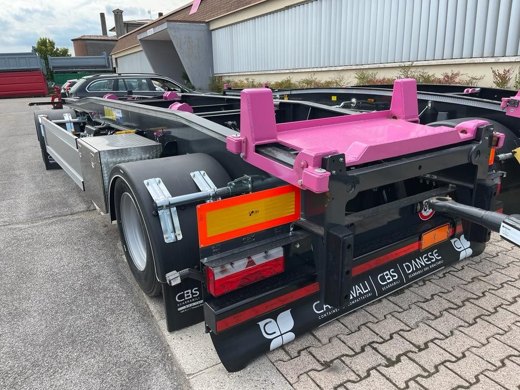 RIMORCHIO CBS NUOVO SCARRABILE - Roll-off/ Skip trailer: picture 1 RIMORCHIO CBS NUOVO SCARRABILE - Roll-off/ Skip trailer: picture 1