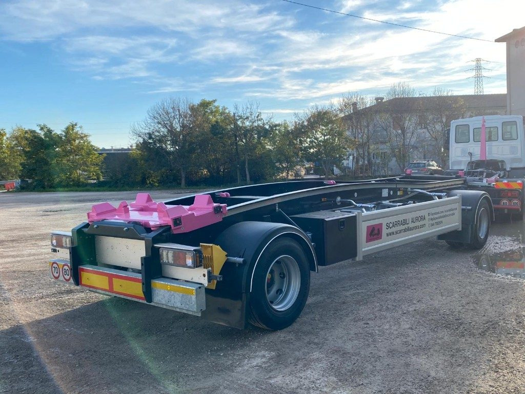 RIMORCHIO SCARRABILE IT RUNNER 20HN - Roll-off/ Skip trailer: picture 1 RIMORCHIO SCARRABILE IT RUNNER 20HN - Roll-off/ Skip trailer: picture 1