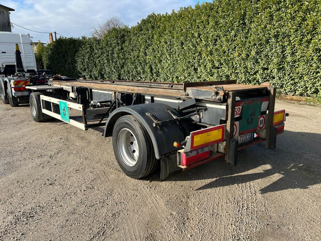 ZORZI RIMORCHIO SCARRABILE ZORZI 20R070 PNEUMATICO - Roll-off/ Skip trailer: picture 1 ZORZI RIMORCHIO SCARRABILE ZORZI 20R070 PNEUMATICO - Roll-off/ Skip trailer: picture 1