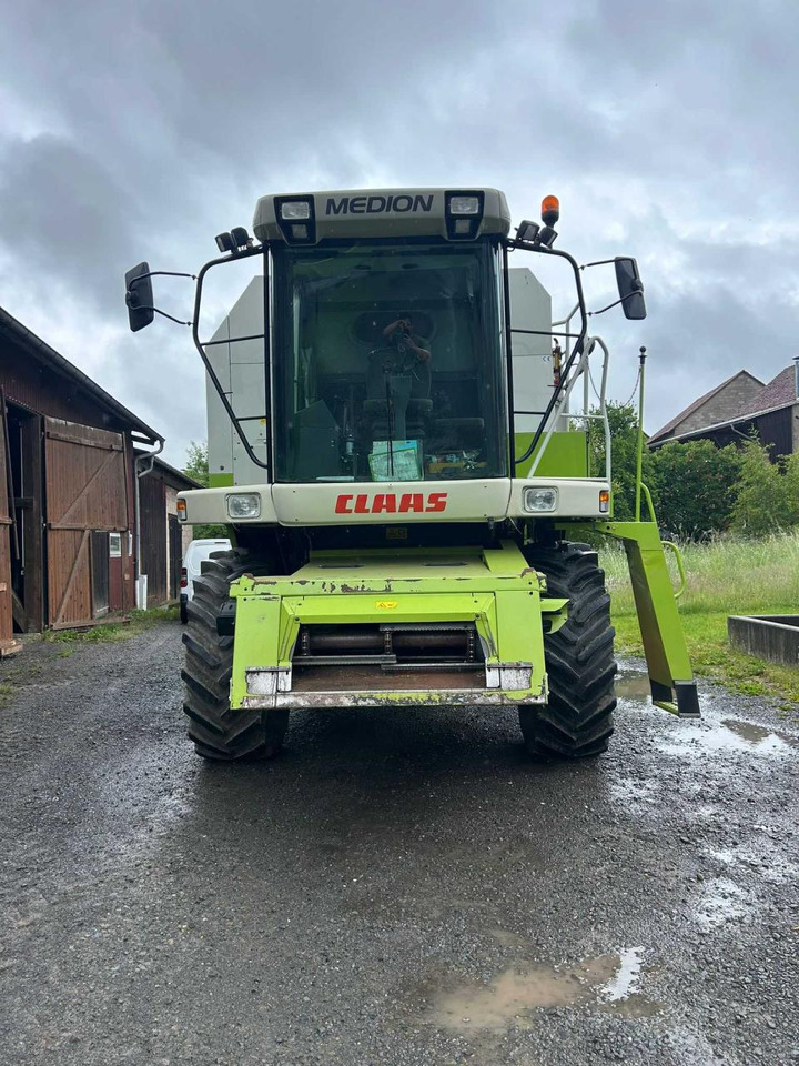 CLAAS Medion 310 - Combine harvester: picture 4 CLAAS Medion 310 - Combine harvester: picture 4