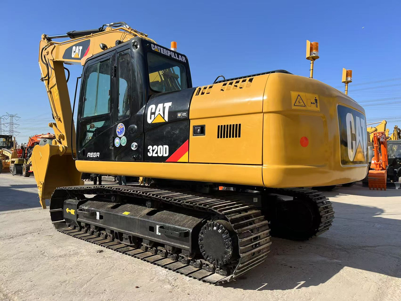 CAT 320D - Crawler excavator: picture 1 CAT 320D - Crawler excavator: picture 1