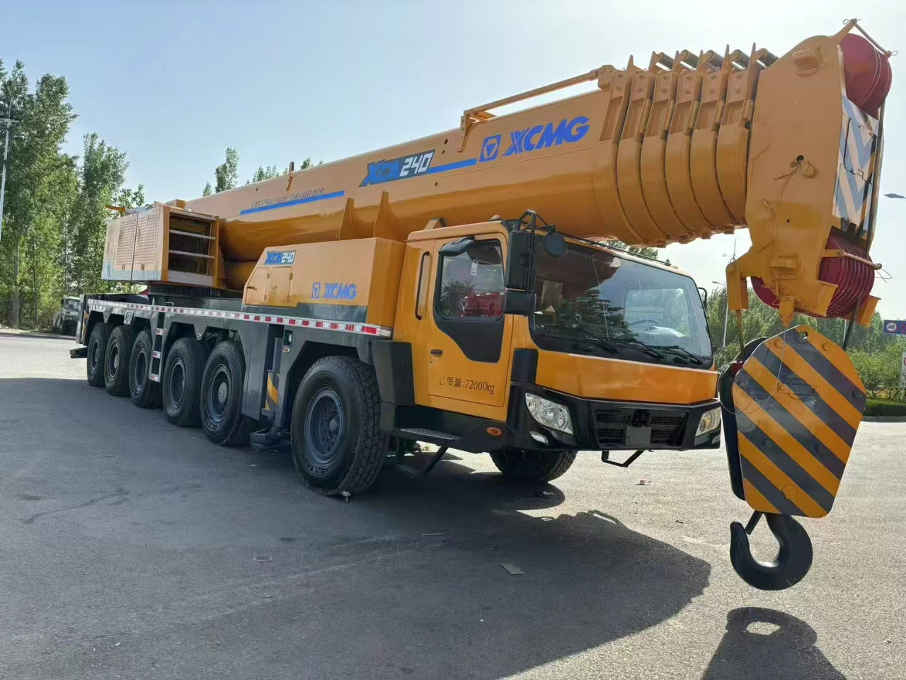 XCMG QAY240 XCT240 XCA240 QY240K 240 ton 250 ton 300 ton 260 ton 200 ton 220 ton crane - All terrain crane: picture 1 XCMG QAY240 XCT240 XCA240 QY240K 240 ton 250 ton 300 ton 260 ton 200 ton 220 ton crane - All terrain crane: picture 1