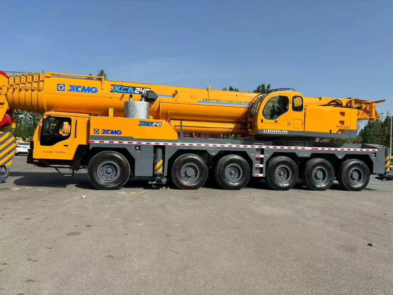 XCMG QAY240 XCT240 XCA240 QY240K 240 ton 250 ton 300 ton 260 ton 200 ton 220 ton crane - All terrain crane: picture 1 XCMG QAY240 XCT240 XCA240 QY240K 240 ton 250 ton 300 ton 260 ton 200 ton 220 ton crane - All terrain crane: picture 1