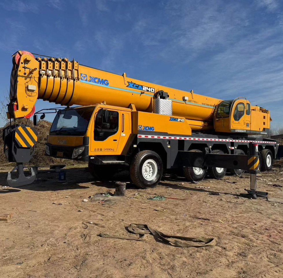 XCMG QAY300 QAY260 QAY240 XCT240 XCA240 240ton 250ton 260ton 200ton 220ton crane - Mobile crane: picture 5 XCMG QAY300 QAY260 QAY240 XCT240 XCA240 240ton 250ton 260ton 200ton 220ton crane - Mobile crane: picture 5