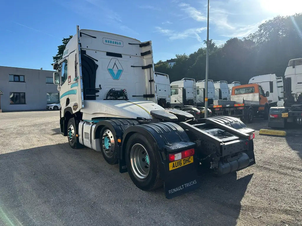 Renault T 460 (DHC) - Tractor unit: picture 5 Renault T 460 (DHC) - Tractor unit: picture 5