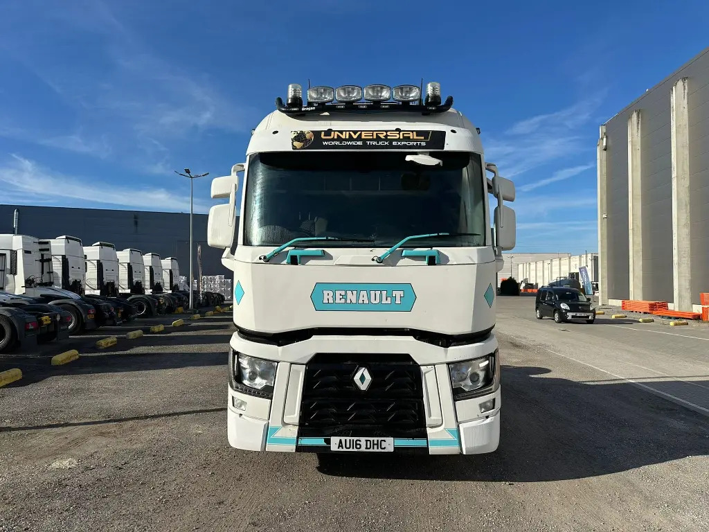 Renault T 460 (DHC) - Tractor unit: picture 2 Renault T 460 (DHC) - Tractor unit: picture 2