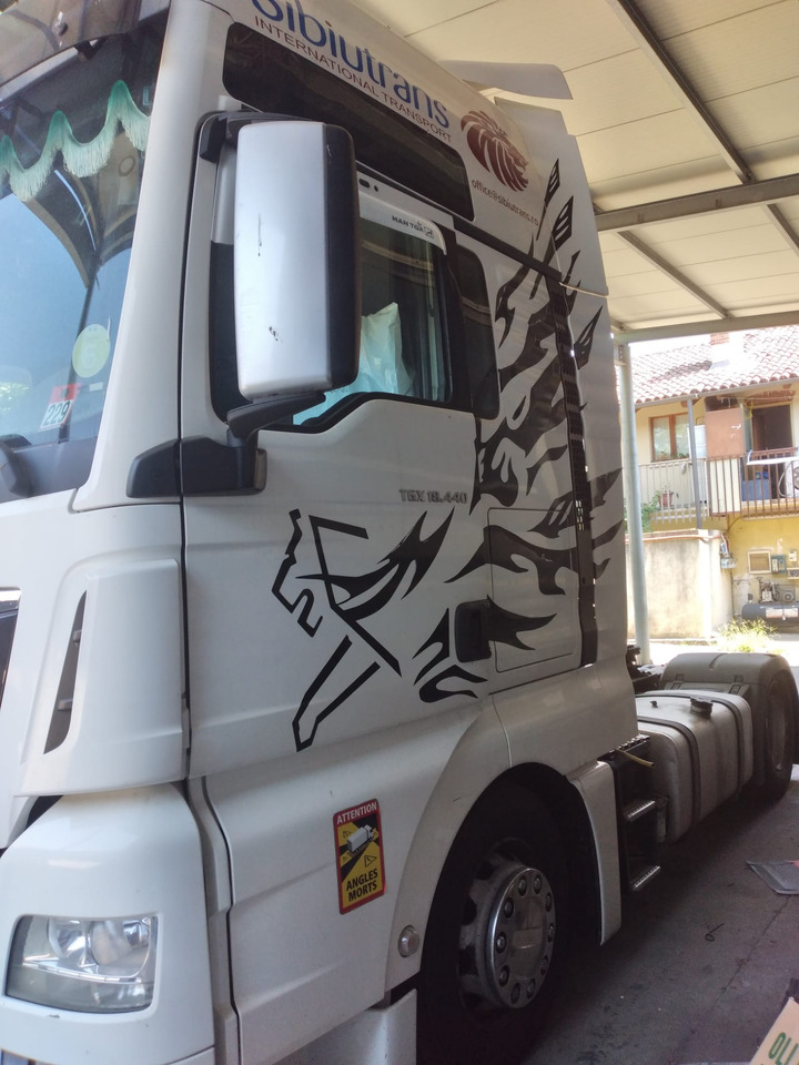 MAN TGX 18.440 - Tractor unit: picture 4 MAN TGX 18.440 - Tractor unit: picture 4