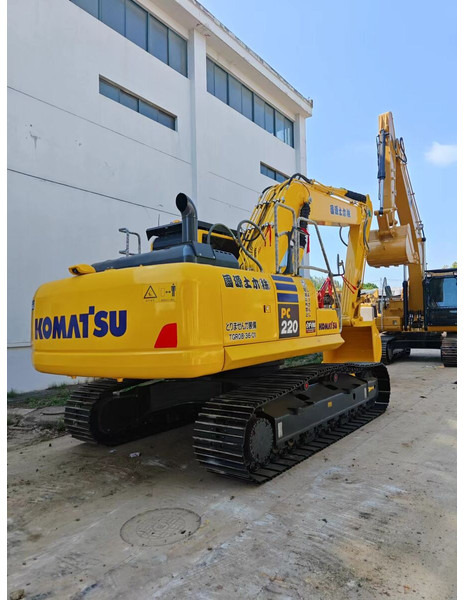 Komatsu PC220-8 - Crawler excavator: picture 1 Komatsu PC220-8 - Crawler excavator: picture 1