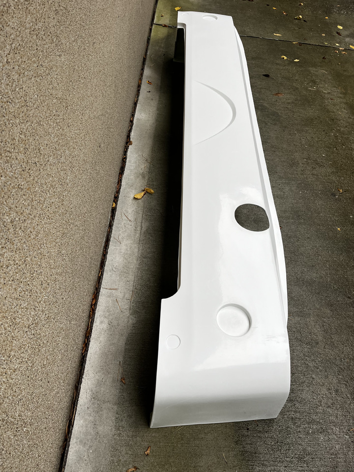 SCANIA IRIZAR NEW CENTURY zderzak tylny Zderzak tylny Scania IRIZAR NEW CENTURY - Bumper for Coach: picture 1 SCANIA IRIZAR NEW CENTURY zderzak tylny Zderzak tylny Scania IRIZAR NEW CENTURY - Bumper for Coach: picture 1