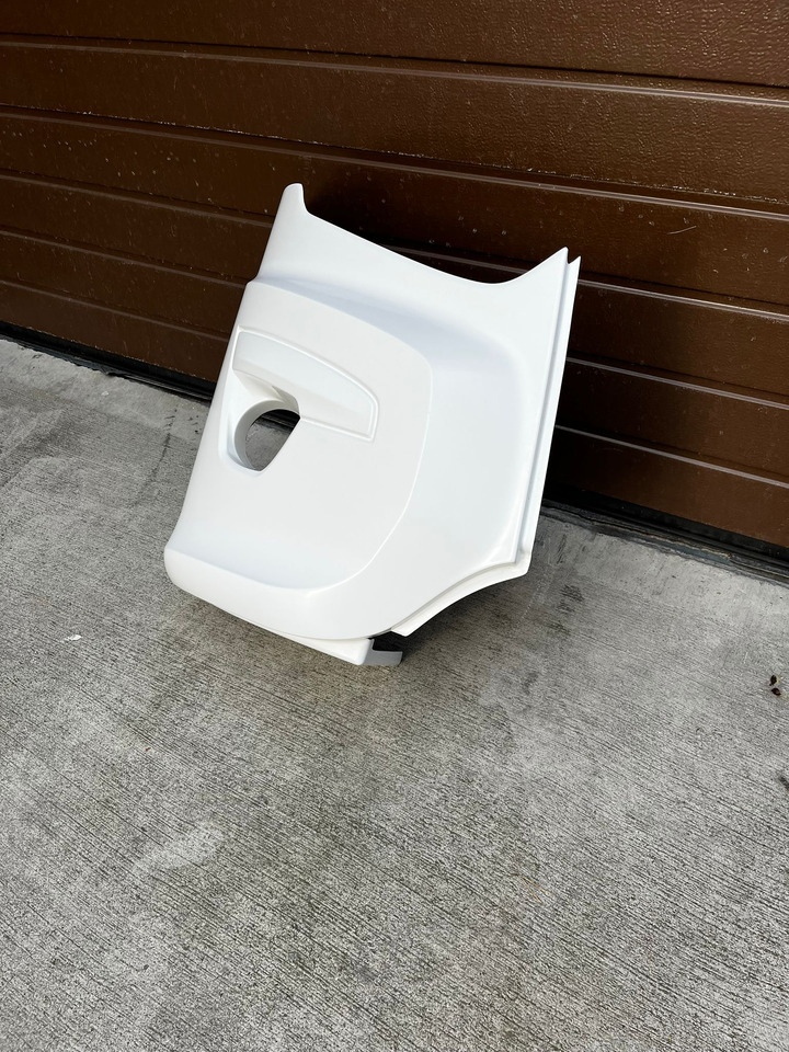 Zderzak, narożnik przedni prawy VDL FUTURA VDL FUTURA - Bumper for Bus: picture 1 Zderzak, narożnik przedni prawy VDL FUTURA VDL FUTURA - Bumper for Bus: picture 1