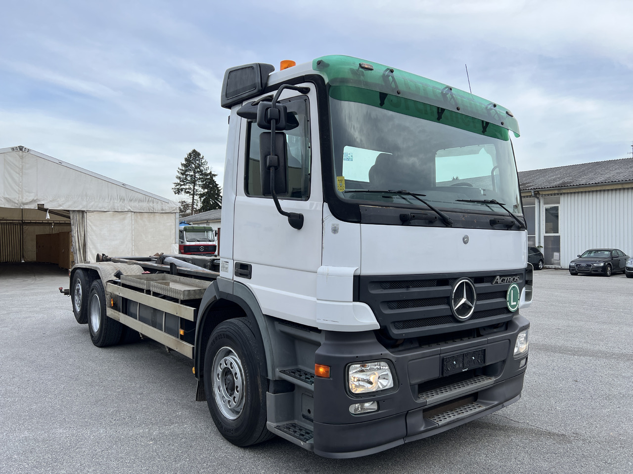 MERCEDES-BENZ Actros 25 41 | Retarder | Kupplung | Differenzial | Liftachse - Hook lift truck: picture 2 MERCEDES-BENZ Actros 25 41 | Retarder | Kupplung | Differenzial | Liftachse - Hook lift truck: picture 2