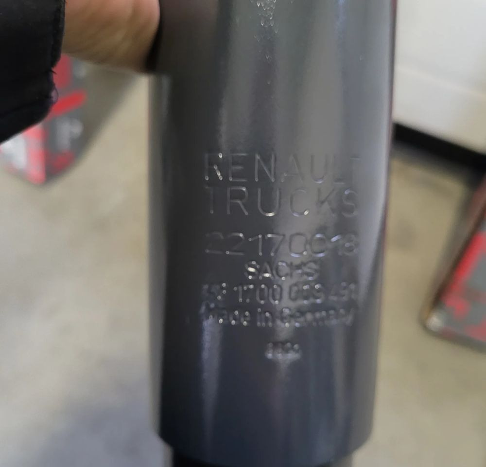 AMORTYZATORY NOWE ORYGINAL RENAULT RANGE T GAMA 742217018 22170016 - Shock absorber for Truck: picture 2 AMORTYZATORY NOWE ORYGINAL RENAULT RANGE T GAMA 742217018 22170016 - Shock absorber for Truck: picture 2