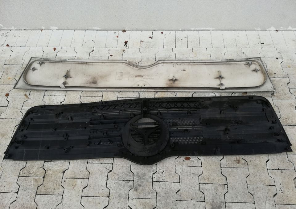 ATRAPA GRILL MASKA MERCEDES ATEGO EURO6 - Hood for Truck: picture 4 ATRAPA GRILL MASKA MERCEDES ATEGO EURO6 - Hood for Truck: picture 4
