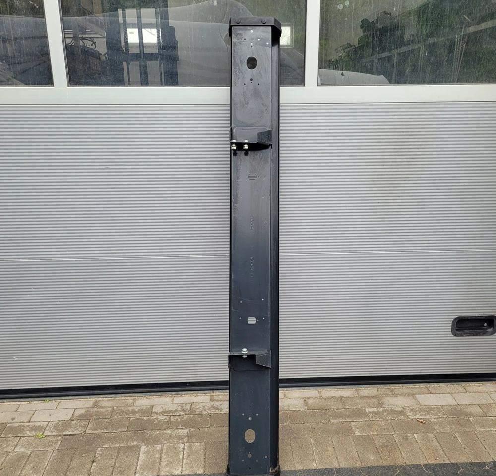 BELKA TYŁ ZDERZAK IVECO DAILY 5802852176 196CM - Bumper for Commercial vehicle: picture 4 BELKA TYŁ ZDERZAK IVECO DAILY 5802852176 196CM - Bumper for Commercial vehicle: picture 4